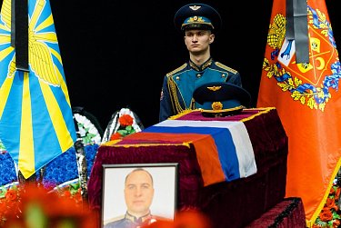 Оренбург простился с героями-летчиками